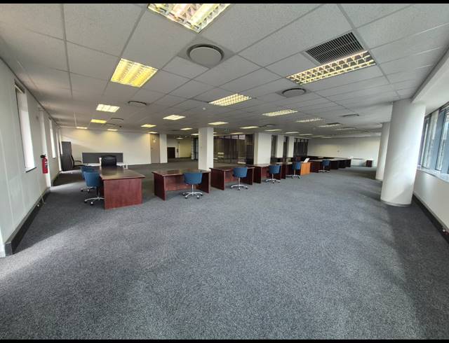 380M² OFFICE TO LET IN SANDTON CENTRAL